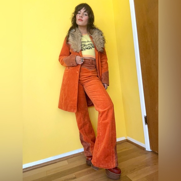 Classic Rock Couture Vibrant Orange corduroy Flare Jeans size Medium unique - Picture 11 of 12